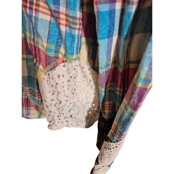 Gimmicks by BKE For The Buckle Boho Western Lace Crochet Plaid Shirt Top Sz M/L - Picture 5 of 7